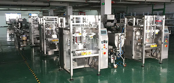 星格火鍋底料包裝機從技術(shù)著手,占領(lǐng)國內(nèi)市場(圖1)