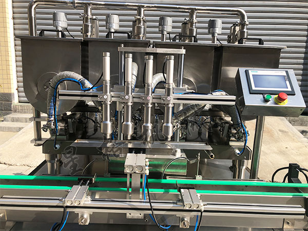 臥式攪拌醬料灌裝生產線有什么特別之處(圖1)