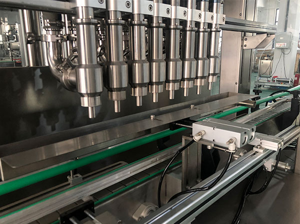 大型濃稠醬料灌裝生產(chǎn)線實(shí)現(xiàn)高效率的原因(圖1)