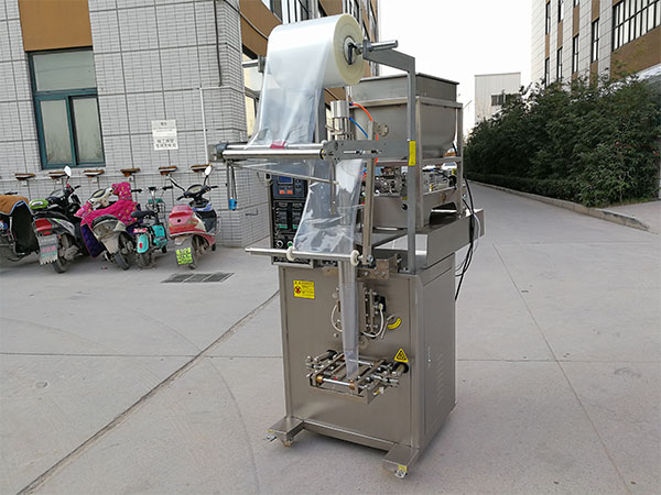 牛肉醬料包裝機(jī)設(shè)計(jì)合理通用(圖1)