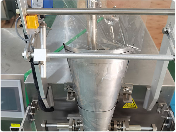 東北大豆醬料包裝生產(chǎn)線(xiàn)多少錢(qián)一套(圖2)