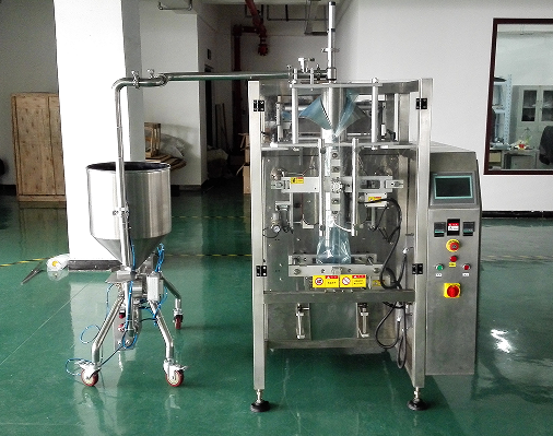 番茄醬自動包裝機如何使用以節約生產時間(圖2)