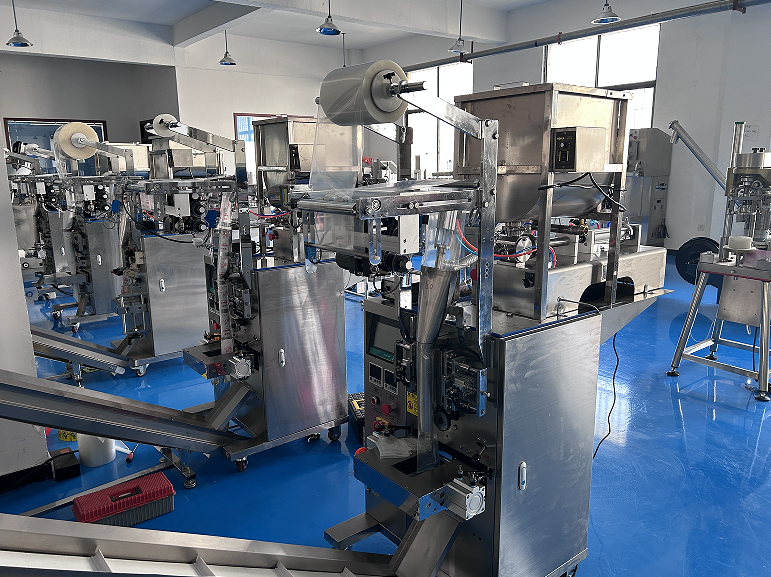 鹵肉調(diào)料包裝機(jī)在包裝市場(chǎng)上璀璨綻放(圖1)